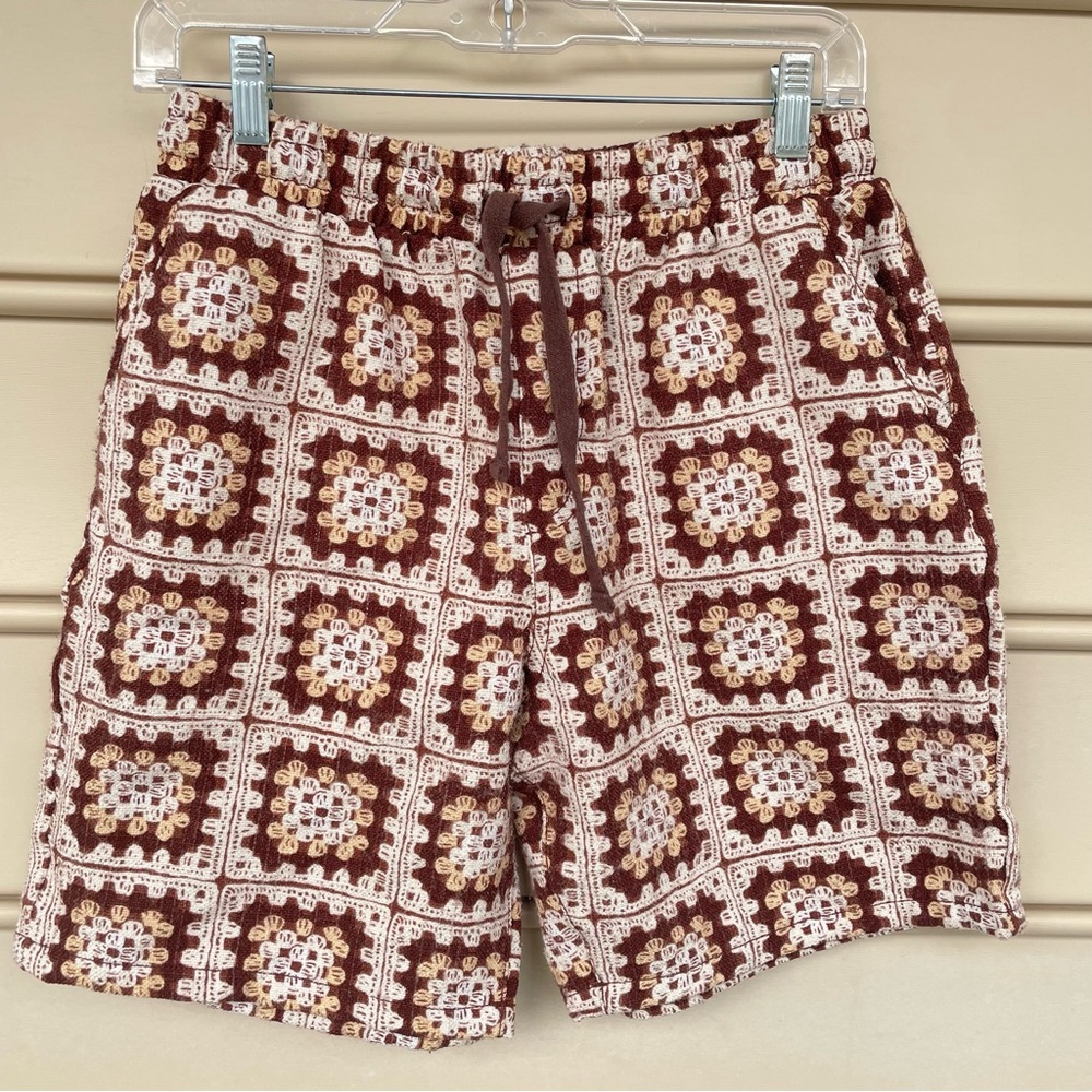 Malibu Crochet Print Brown Tan Summer Shorts Long Inseam Medium
